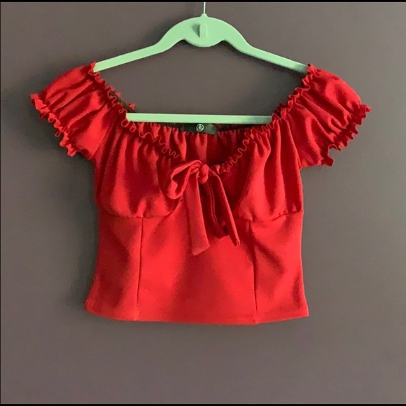 ❤️REPOSH❤️ Missguided Top - Picture 1 of 2